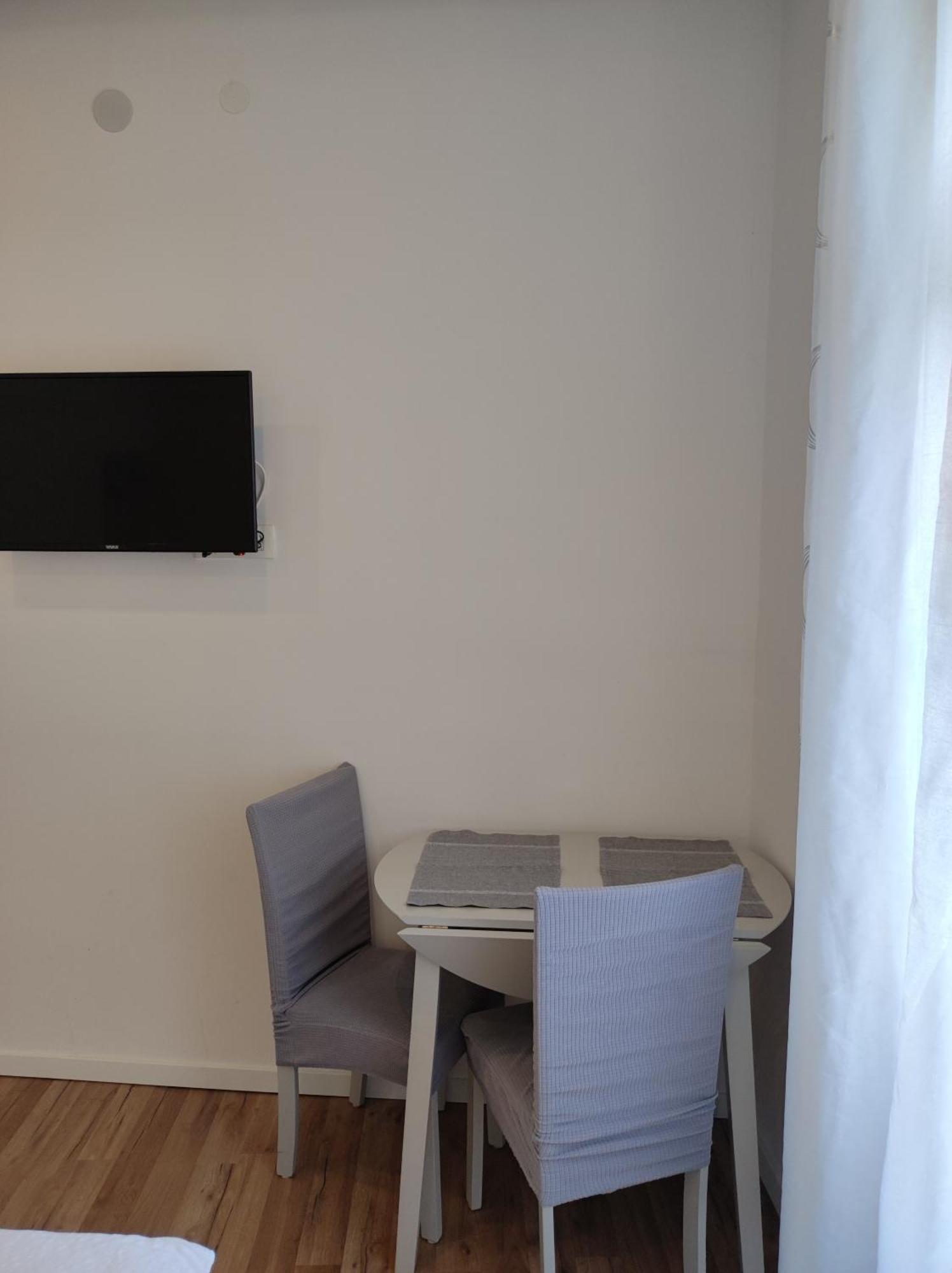 Apartments Krstulja Baška Pokój zdjęcie