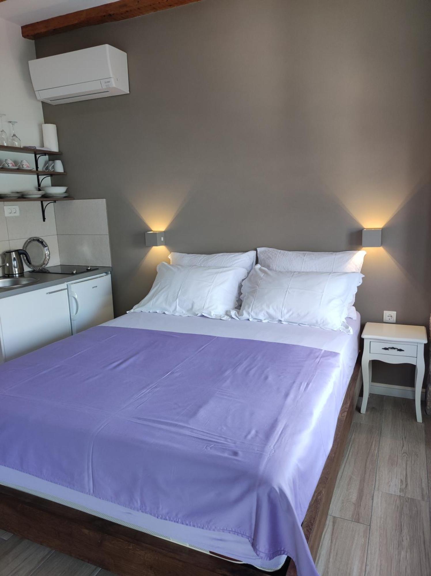 Apartments Krstulja Baška Pokój zdjęcie